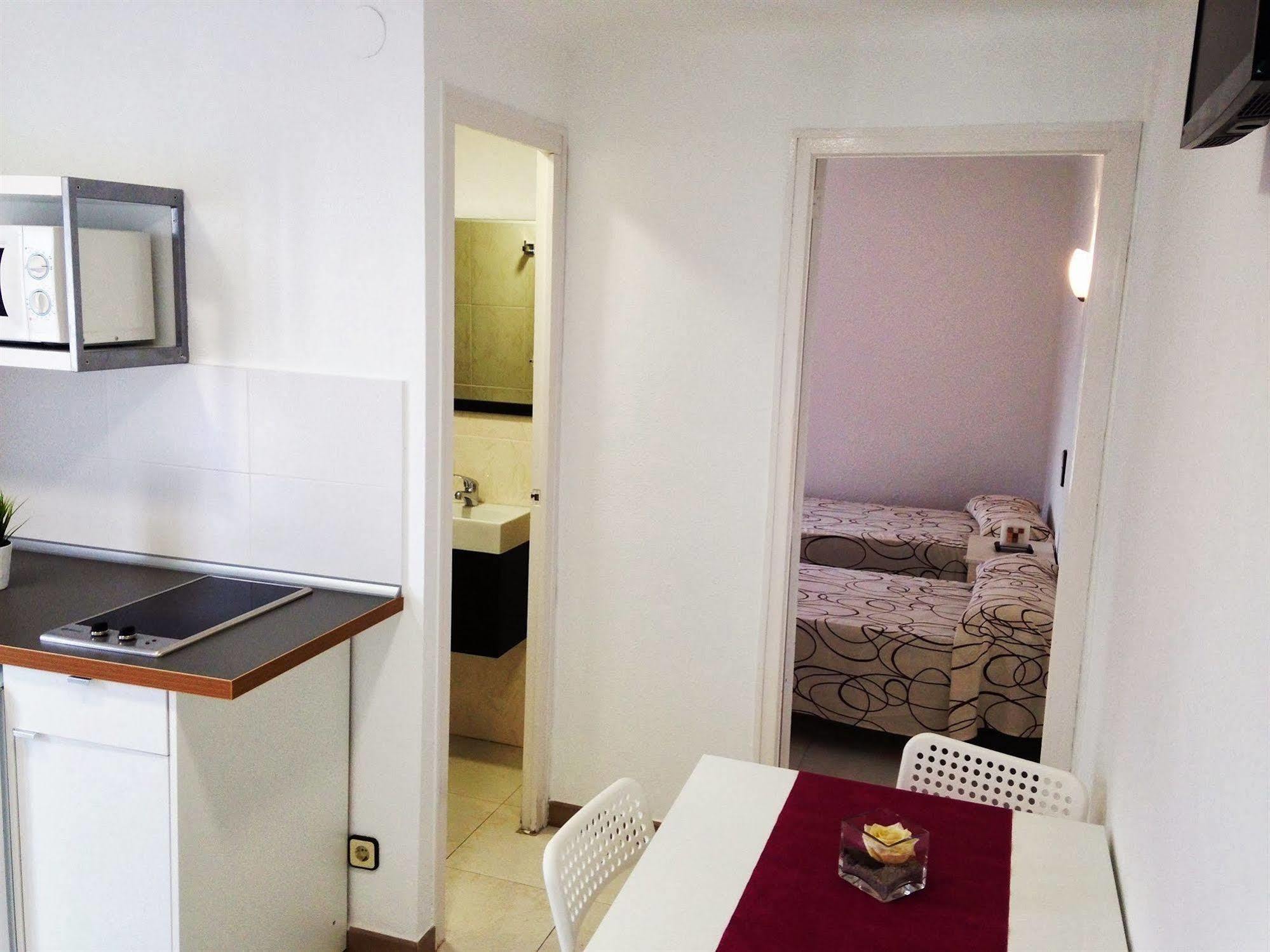 Apartamentos Ar Enjoy Bellavista Lloret de Mar Luaran gambar