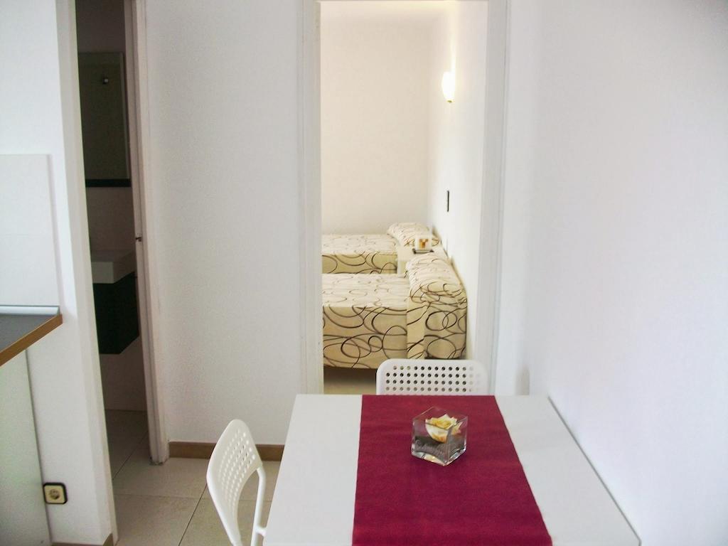 Apartamentos Ar Enjoy Bellavista Lloret de Mar Luaran gambar
